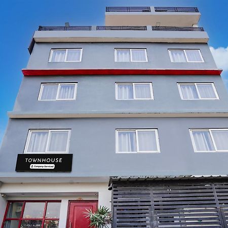 Super Townhouse Gomti Nagar Sector 6 Near Ekana Stadium Лакхнау Экстерьер фото