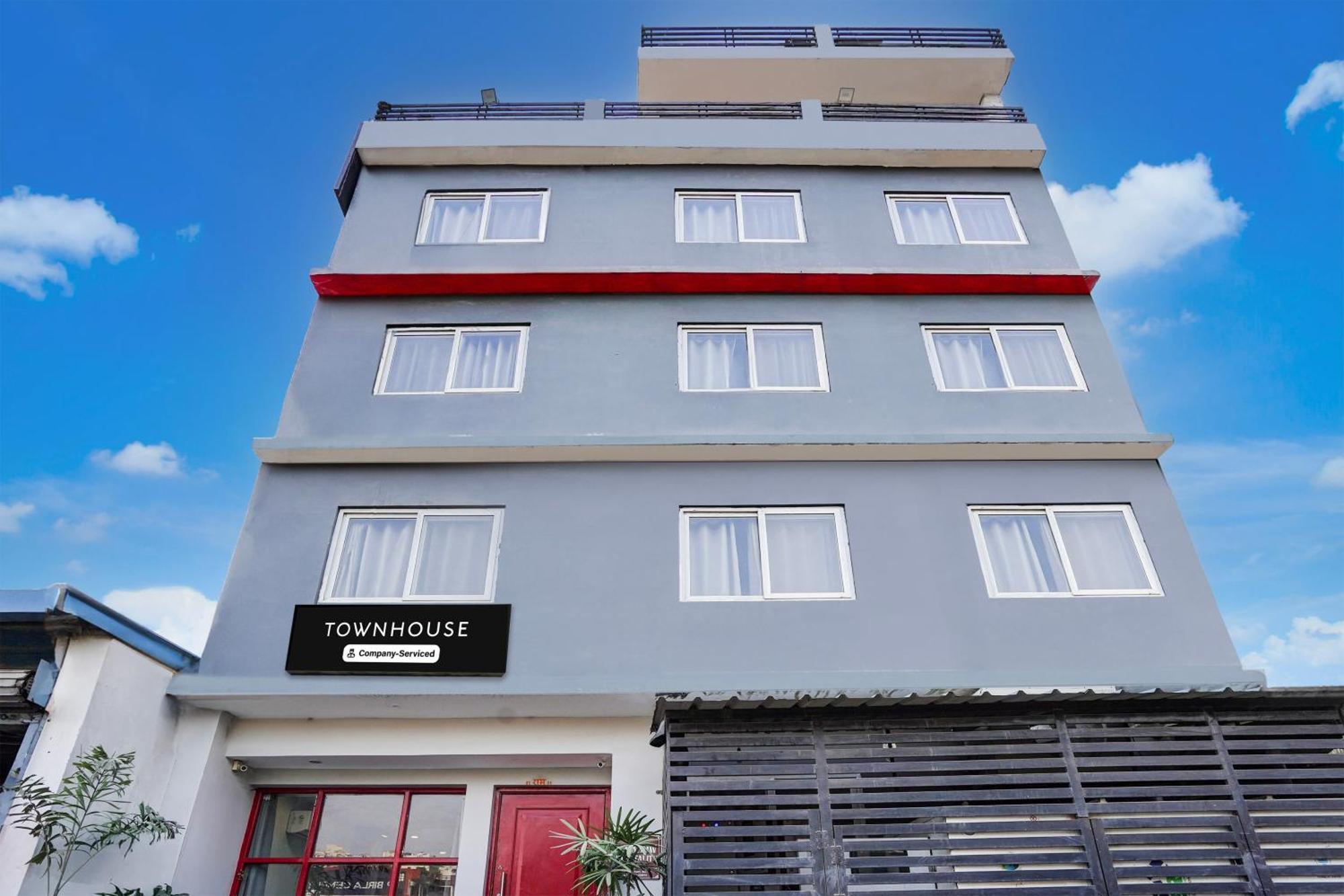Super Townhouse Gomti Nagar Sector 6 Near Ekana Stadium Лакхнау Экстерьер фото